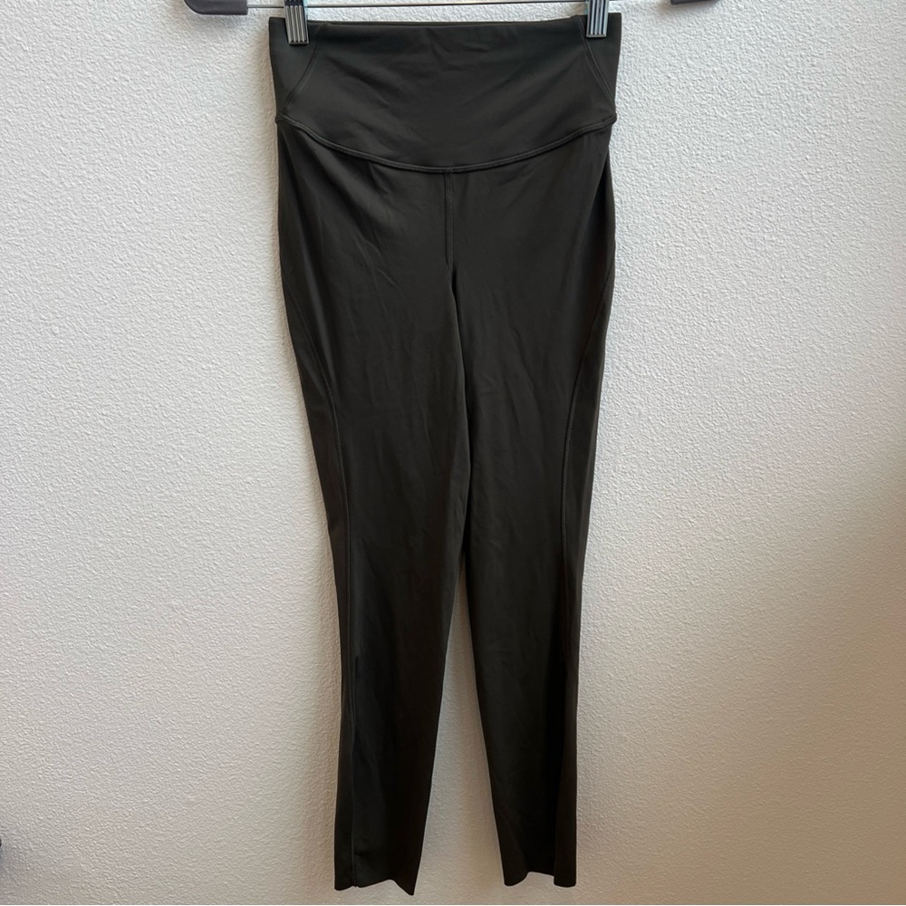 Lululemon Base Pace High-Rise Running Tight 25" SZ 4 Army Green Nulux W5DKHS